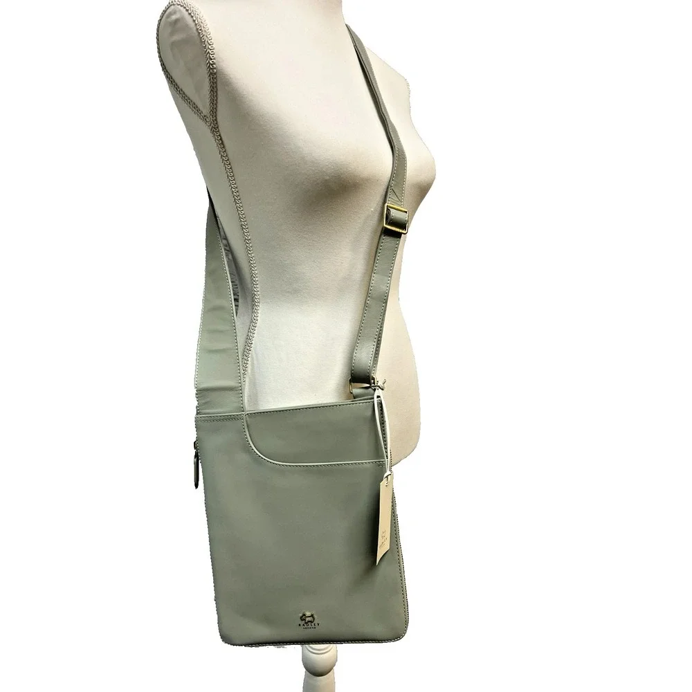 Radley London NWT Pockets Icon Crossbody/Messenger Bag Gray Smooth Leather